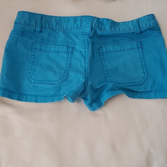 Shorts - Picture 4 of 4